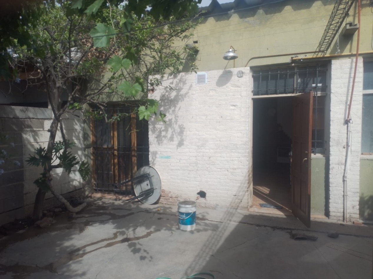 "Casa de 3 Dormitorios en Barrio Ciudad de San Rafael - ¡Gran Oportunidad!"