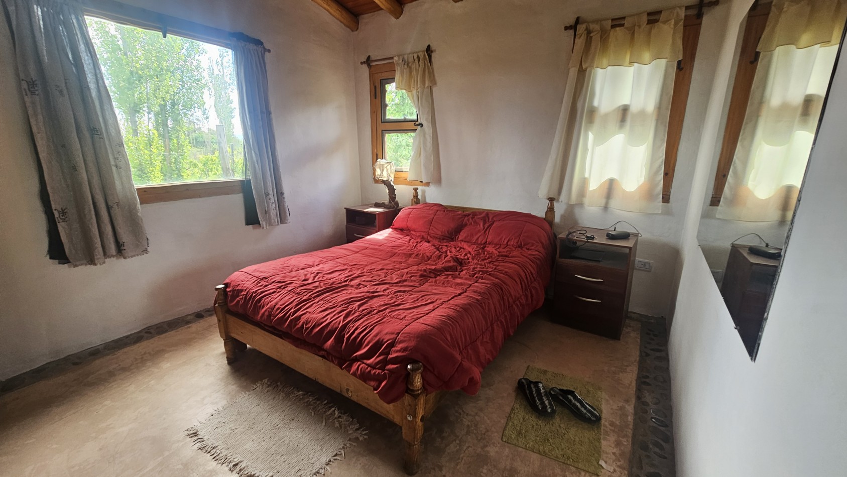 Vendo Casa Amplia con pileta y depto con 7200 m² parquizados en Cuadro Benegas San Rafael