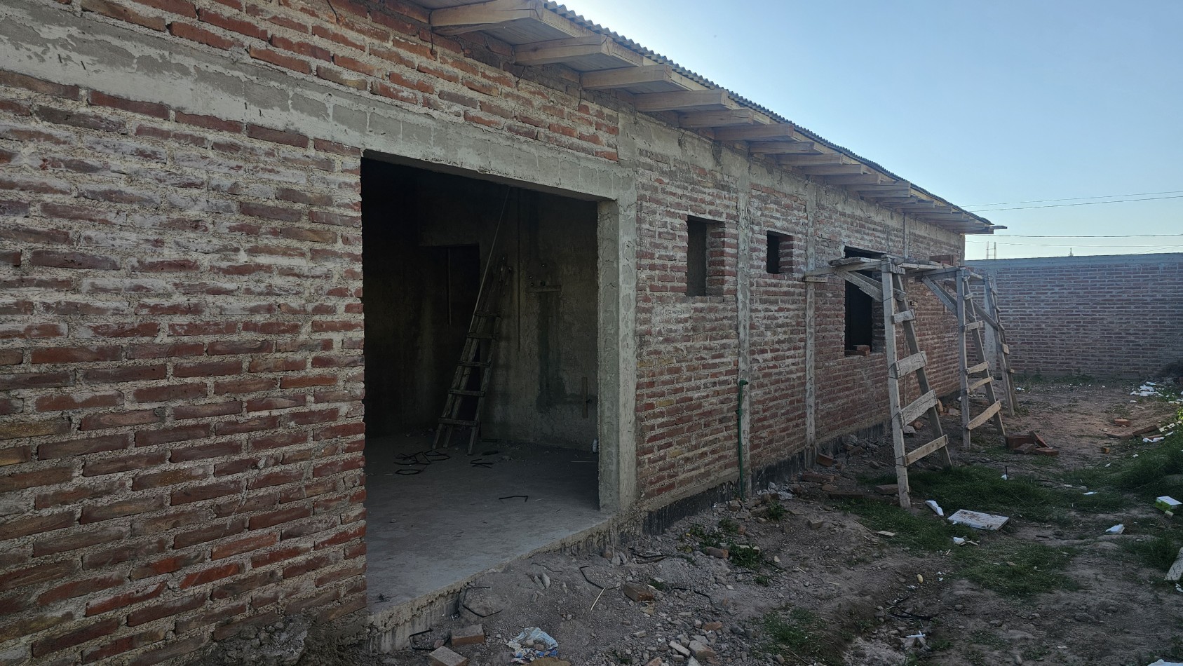 VENDO Casa a Estrenar. Apto Credito. Terminada llave en Mano zona Sauces. U$S 58.000