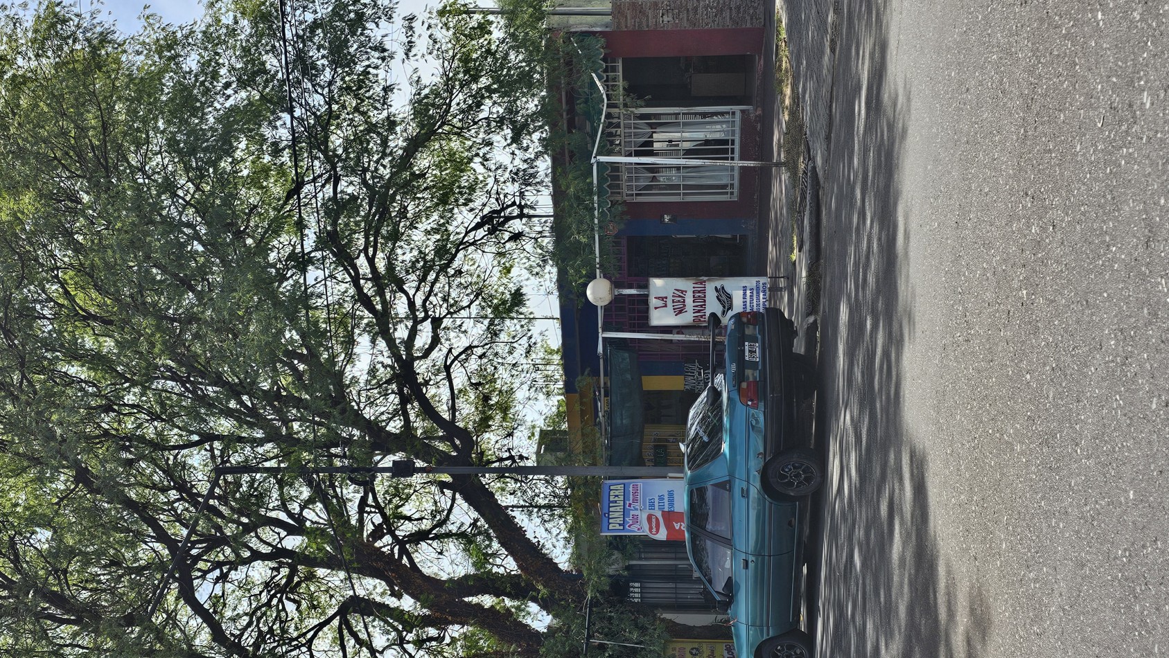 Vendo 4 locales en Avenida Moreno 427 m². En San Rafael