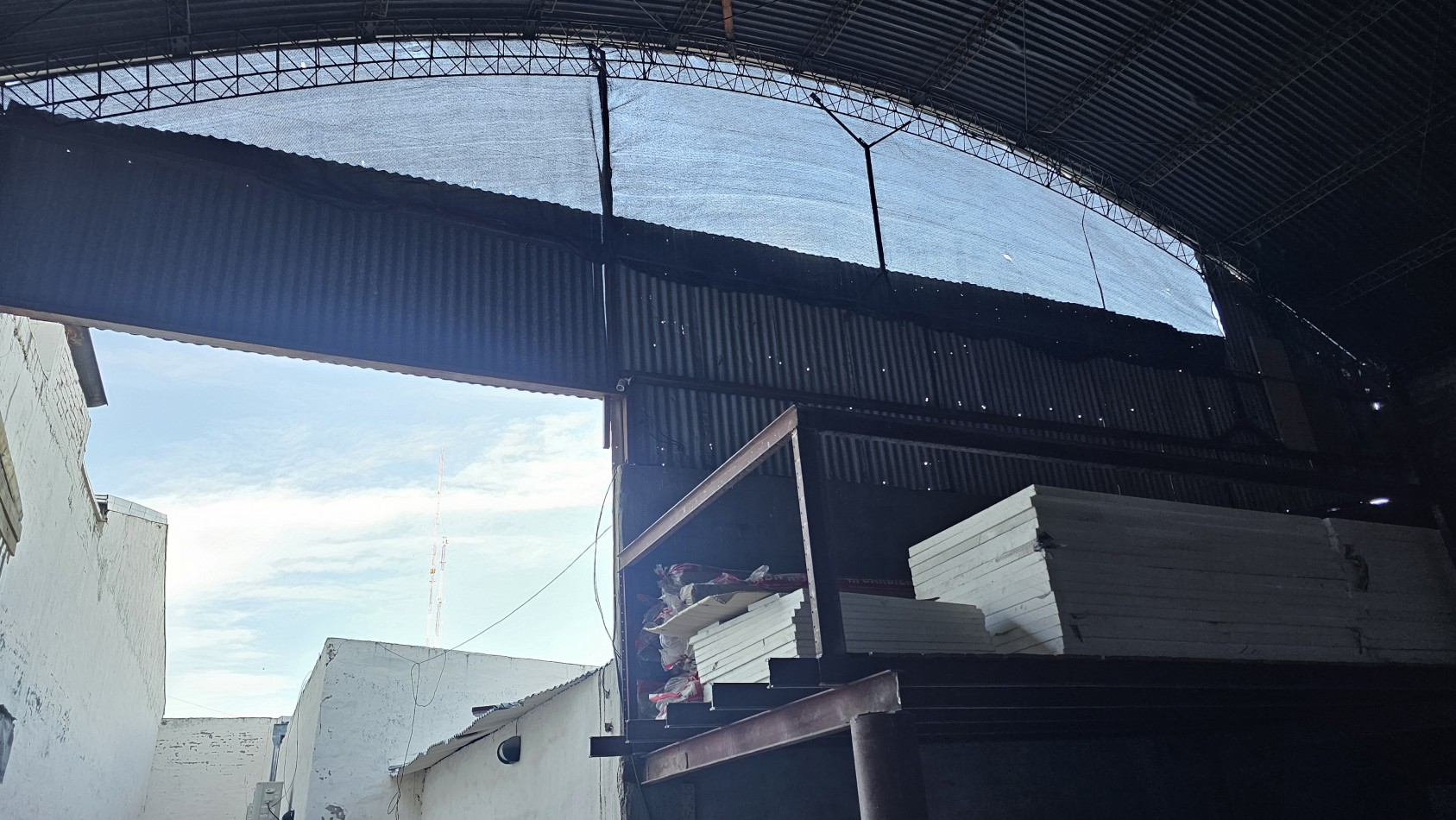 Vendo Local comercial sobre Avenida Mitre en San Rafael