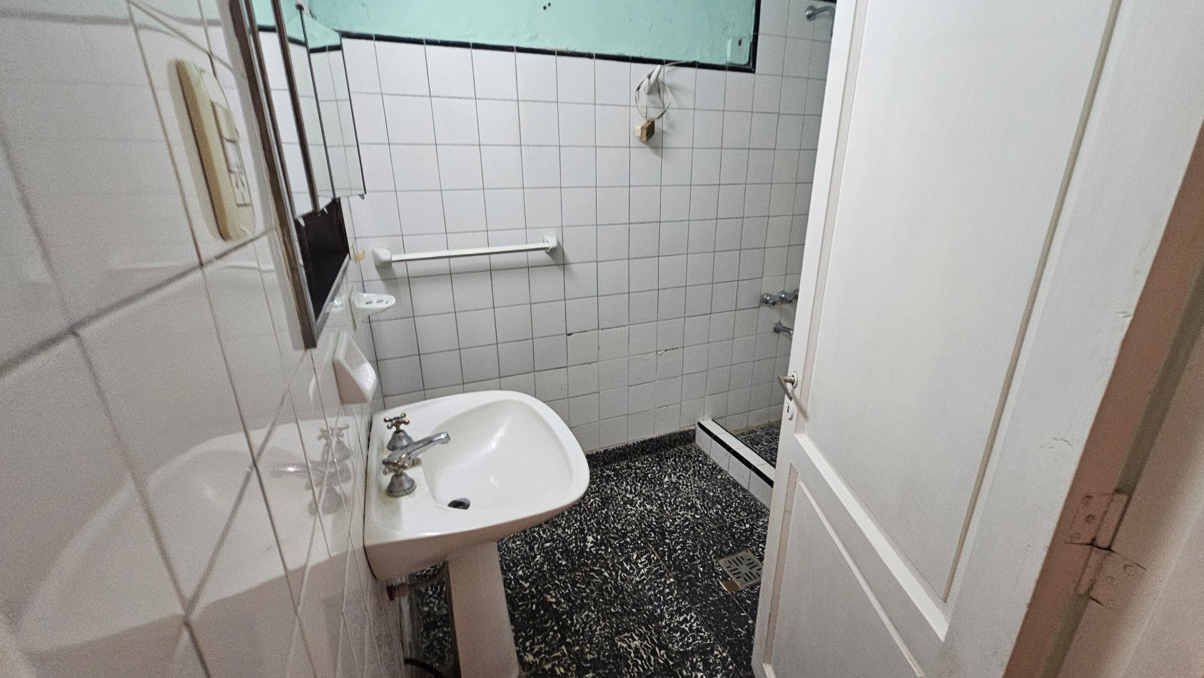 ¡Oportunidad unica! Casa amplia con gran terreno y excelente ubicacion. APTA Credito. San Rafael