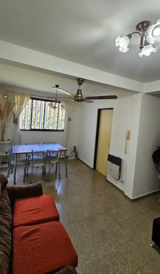 Vendo Departamento de 2 dormitorios y cochera San Rafael
