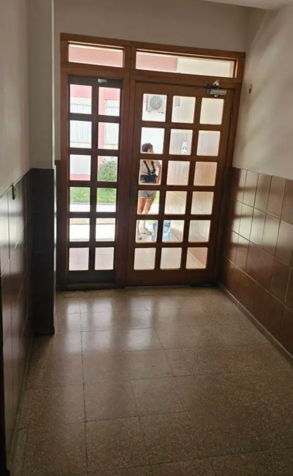 Vendo Departamento de 2 dormitorios y cochera San Rafael