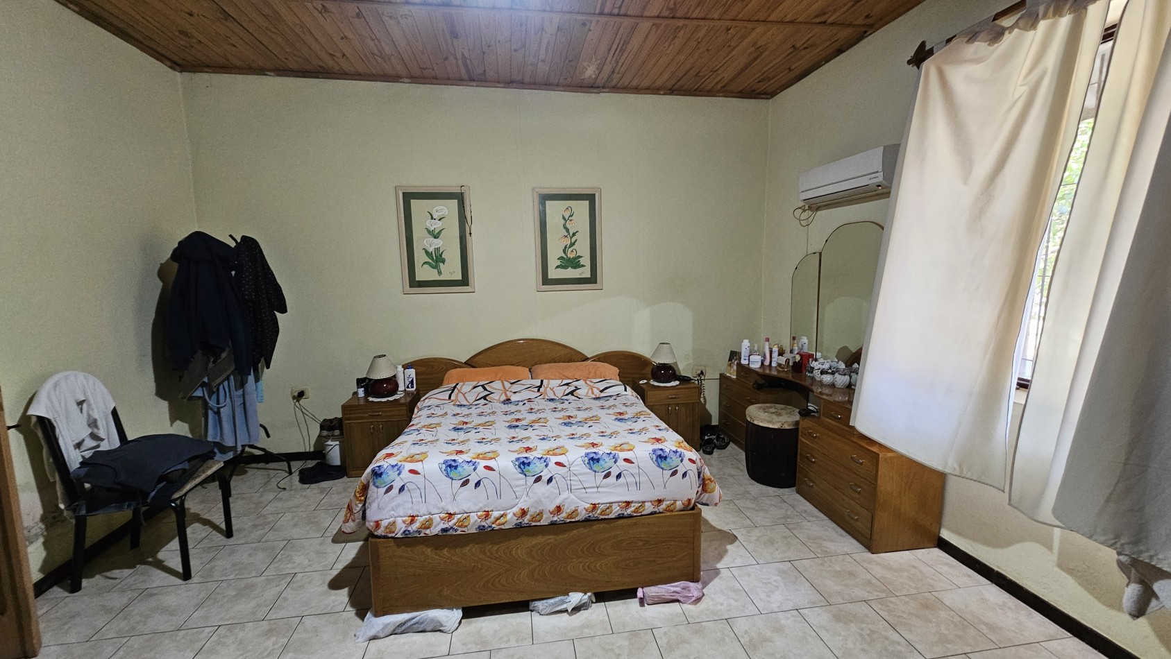 Vendo propiedad tipo casa quinta tipo colonial parque de 3000 m² cercana a San Rafael.