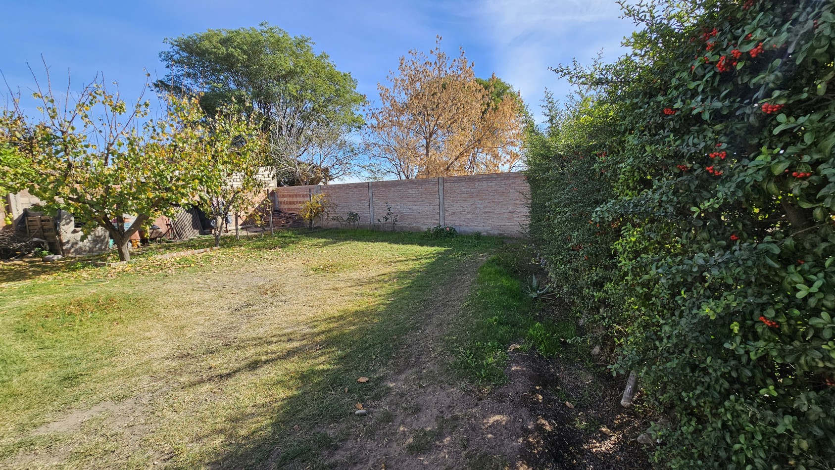 Vendo Casa Amplia Apta credito, con 465 m² de parque sobre Avenida de San Rafael.  