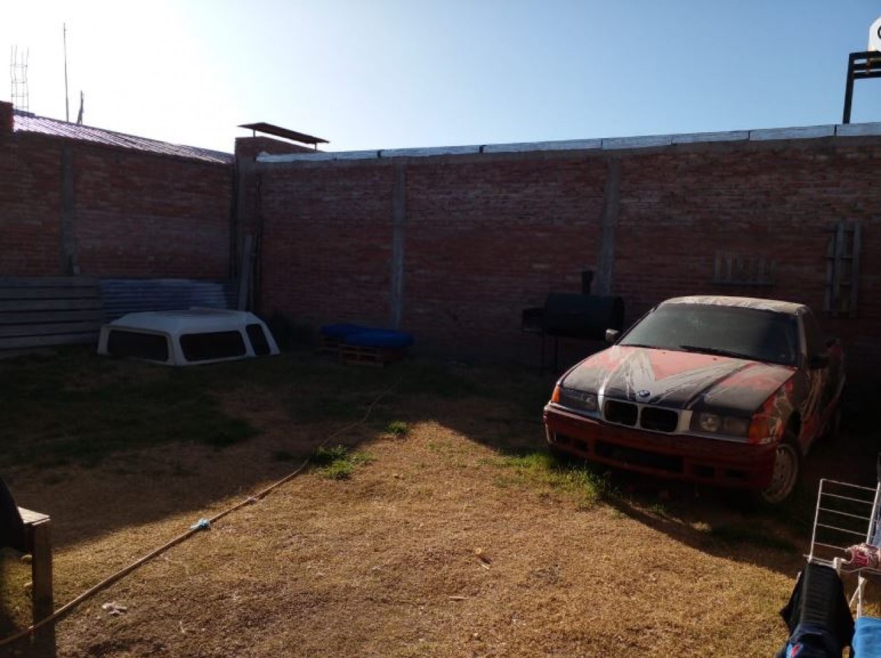 Vendo Casa zona Sauces en San Rafael. Terreno 245 m² y  cubiertos 105 m² aprox.