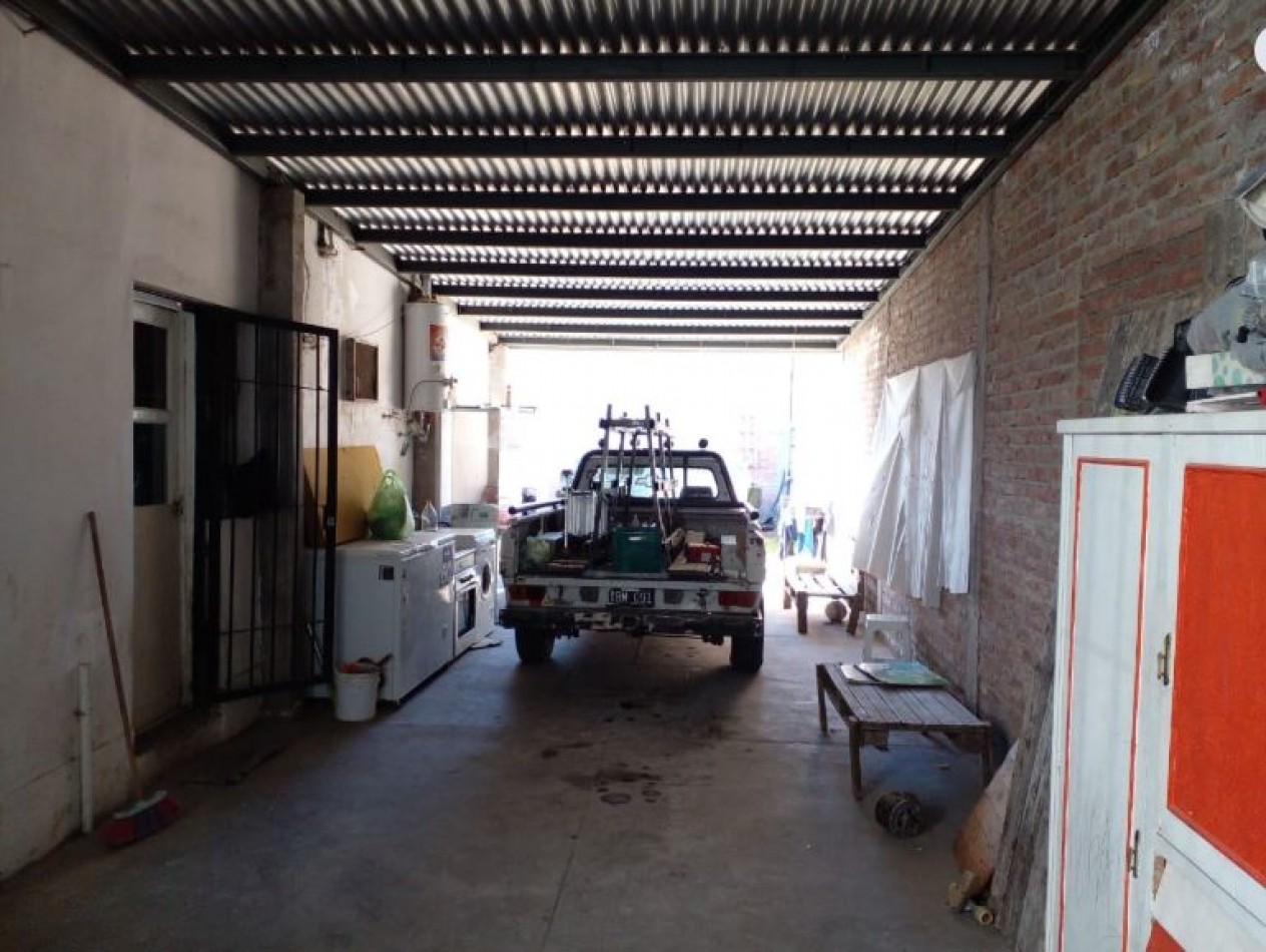 Vendo Casa zona Sauces en San Rafael. Terreno 245 m² y  cubiertos 105 m² aprox.
