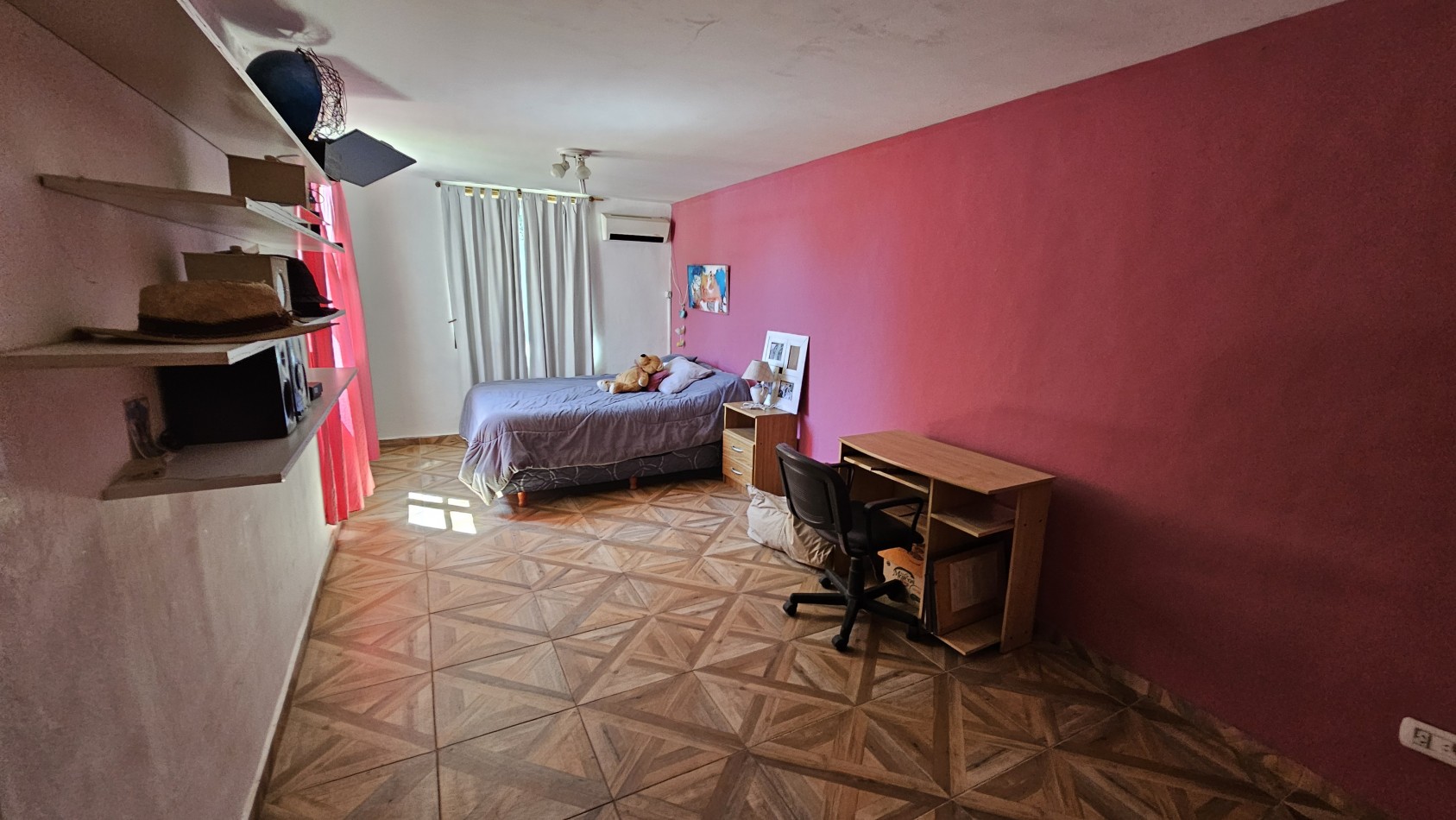 Vendo Casa amplia con pileta y quincho en Zona segura y tranquila ¡Tu proximo hogar en San Rafael!