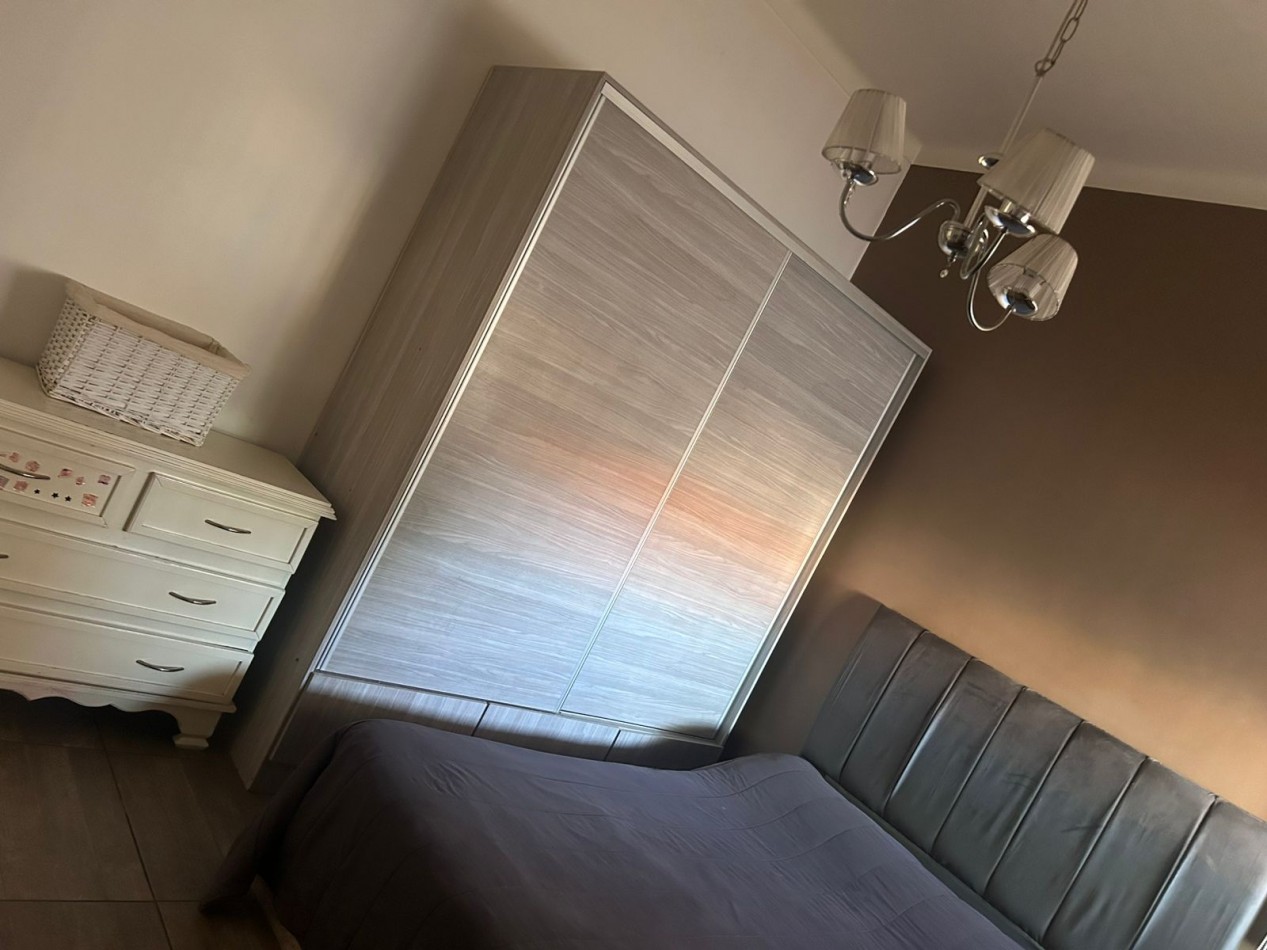 Vendo Casa centrica en San Rafael con 3 dormitorios, 2 baños, amplios ambientes y excelente superficie