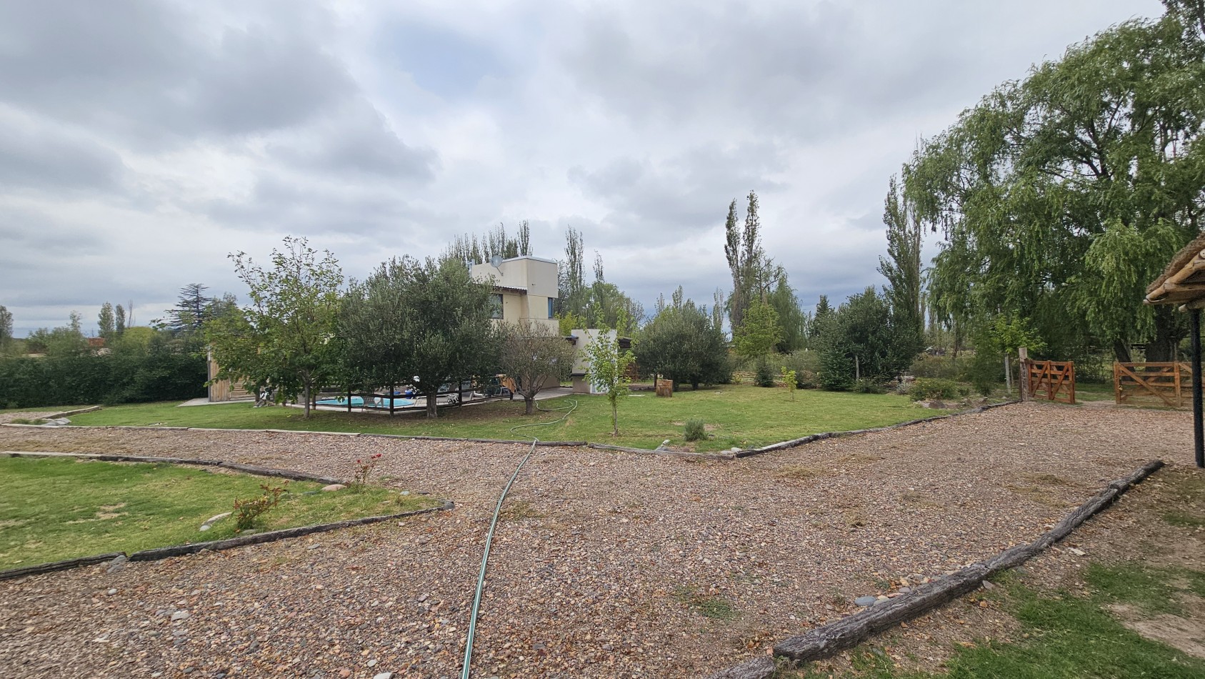VENDO COMPLEJO DE CABAÑAS equiadaso Casas  2 pilets- 25 DE MAYO, SAN RAFAEL, MENDOZA