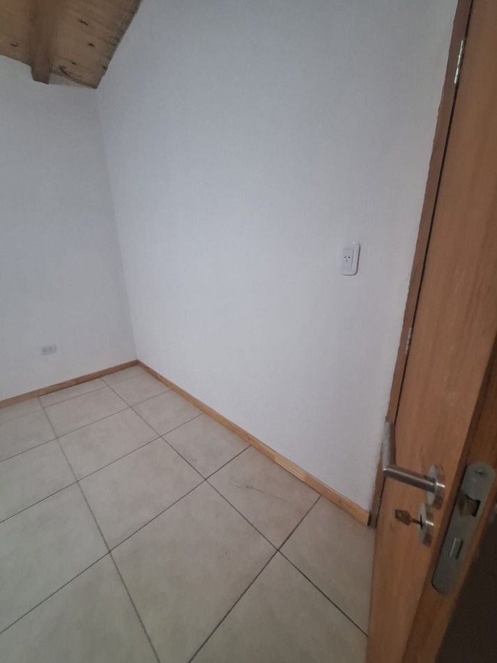 Vendo Casa a Estrenar 40.000 + Cuotas de 2 dormitorios y patio. San Rafael