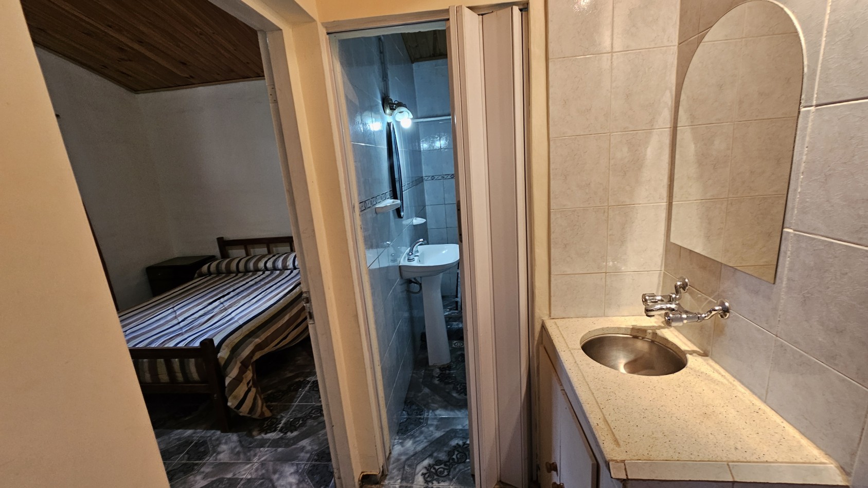 Vendo complejo de cabañas Rama Caida  permuta San Rafael. 