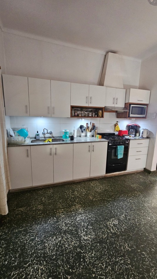 Vendo Casa, Galpon,  Tinglado en 800 m² OPORTUNIDAD EN ZONA CENTRICA - SAN RAFAEL, MENDOZA 