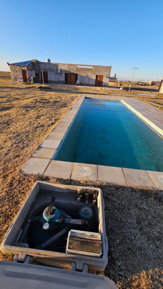 Vendo 6 propiedades comuesta por 4 Cabañas mas 2 casas 