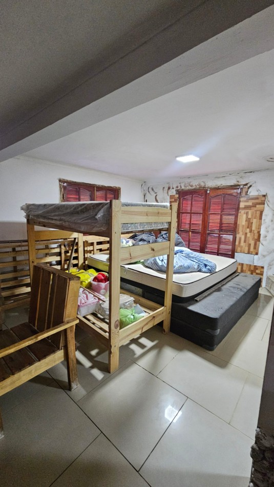 Vendo 6 propiedades comuesta por 4 Cabañas mas 2 casas 
