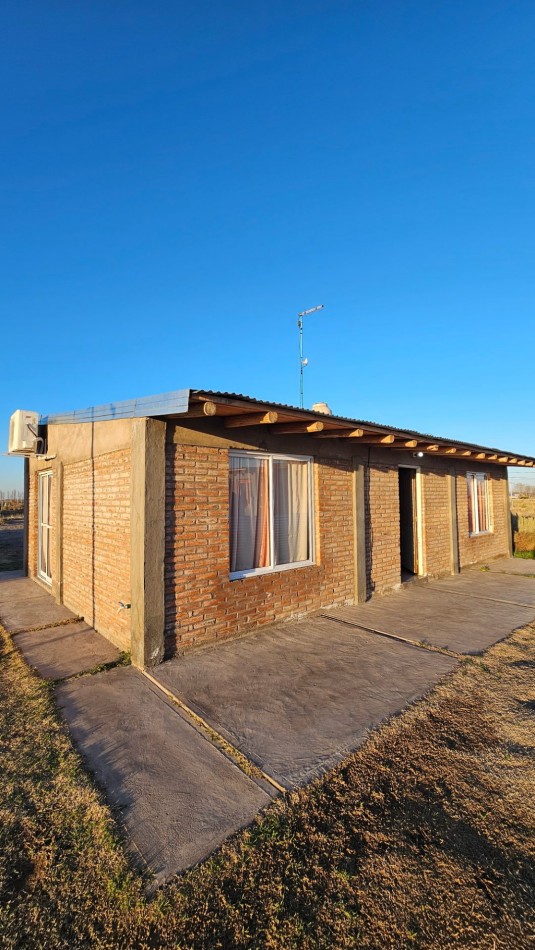 Vendo 6 propiedades comuesta por 4 Cabañas mas 2 casas 