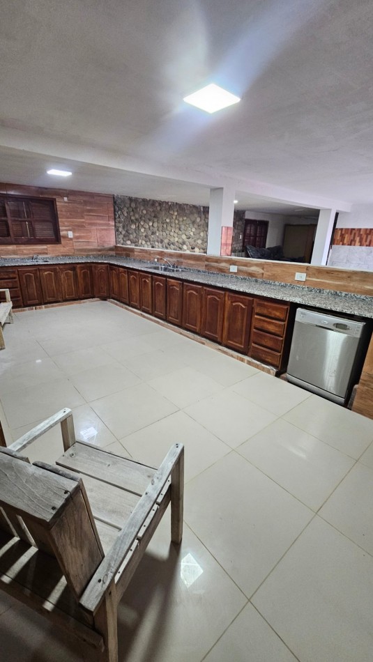 Vendo 6 propiedades comuesta por 4 Cabañas mas 2 casas 