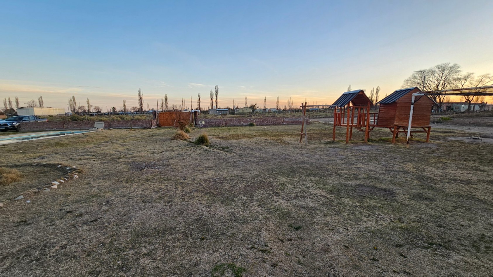 Vendo 6 propiedades comuesta por 4 Cabañas mas 2 casas 