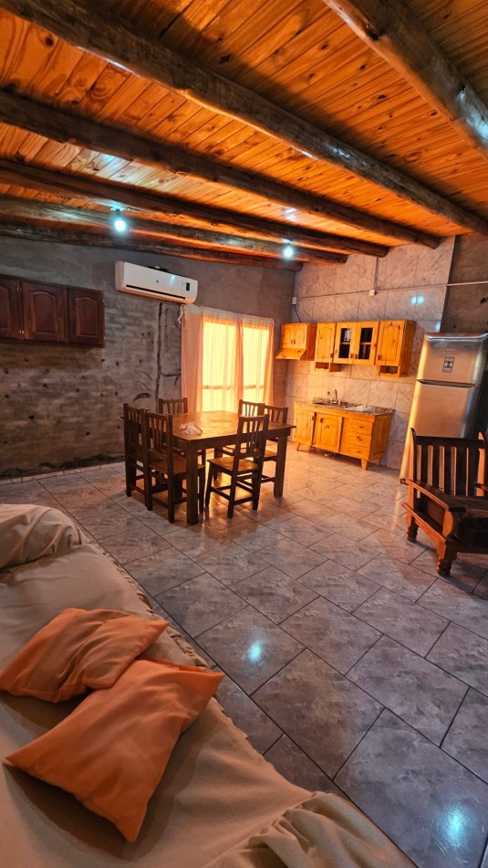 Vendo 6 propiedades comuesta por 4 Cabañas mas 2 casas 