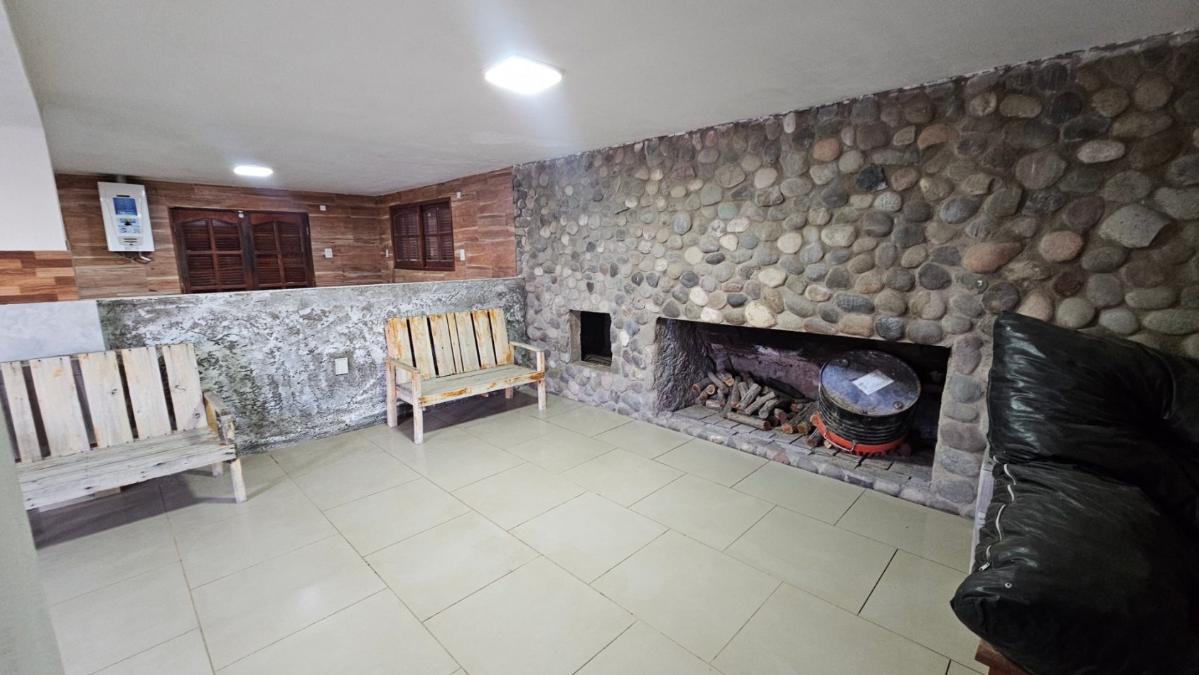 Vendo 6 propiedades comuesta por 4 Cabañas mas 2 casas 