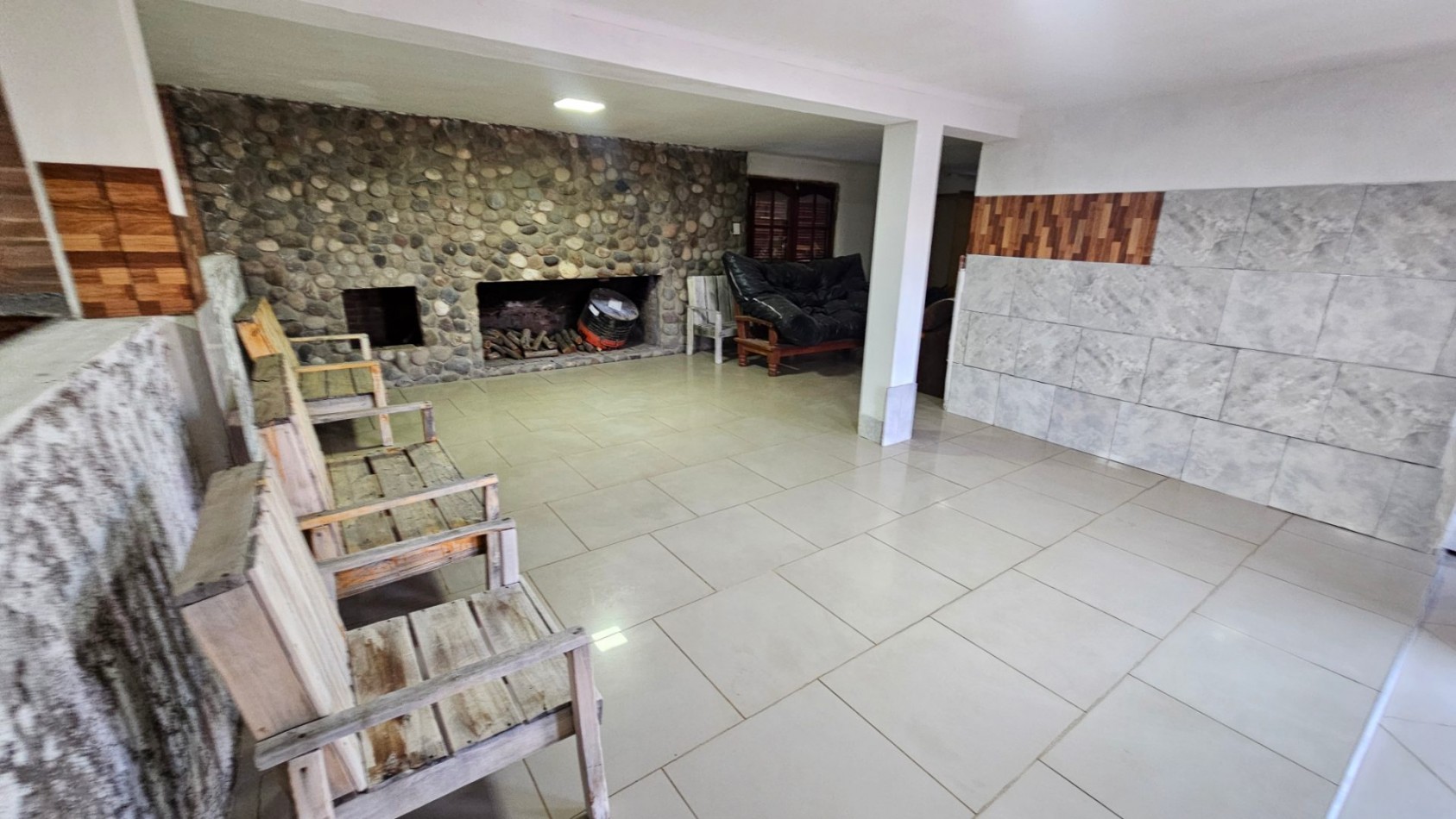 Vendo 6 propiedades comuesta por 4 Cabañas mas 2 casas 