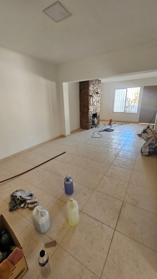 Vendo Casa Amplia Centrica y Departamento San Rafael.