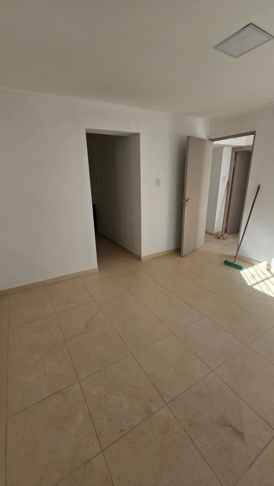 Vendo Casa Amplia Centrica y Departamento San Rafael.