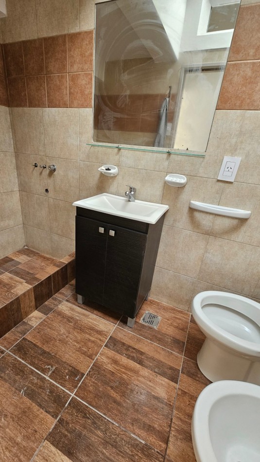 Vendo Casa Amplia Centrica y Departamento San Rafael.