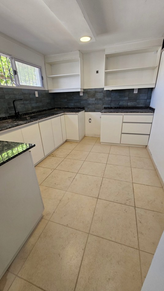 Vendo Casa Amplia Centrica y Departamento San Rafael.