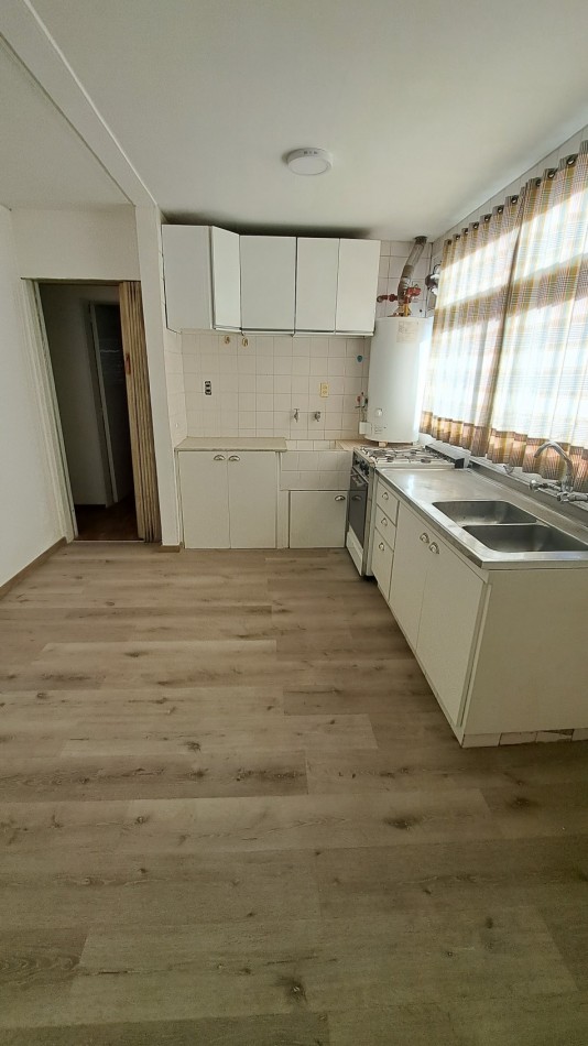 OPORTUNIDAD Vendo GRAN DEPARTAMENTO 3 dorm, 2 baños , amplio. San Rafael. Mendosa.