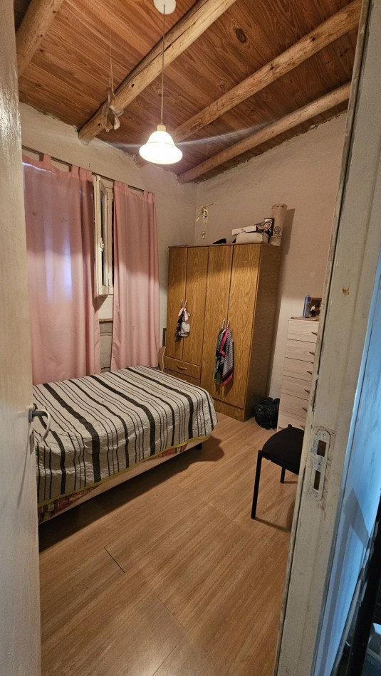 Vendo Casa tipo Duplex de 4 dormitorios, garage zona Av Moreno. San Rafael