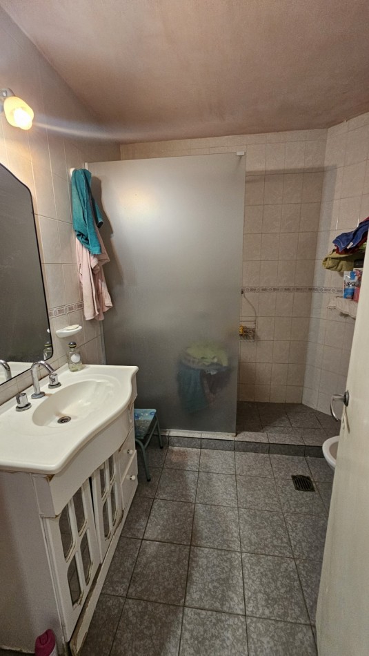 Vendo Casa tipo Duplex de 4 dormitorios, garage zona Av Moreno. San Rafael