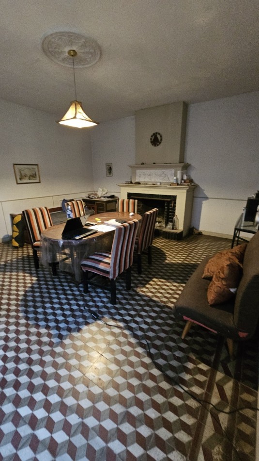 Vendo propiedad centrica Sobre Avenida Moreno y Rivadavia 400 m² Local y casaSan Rafael