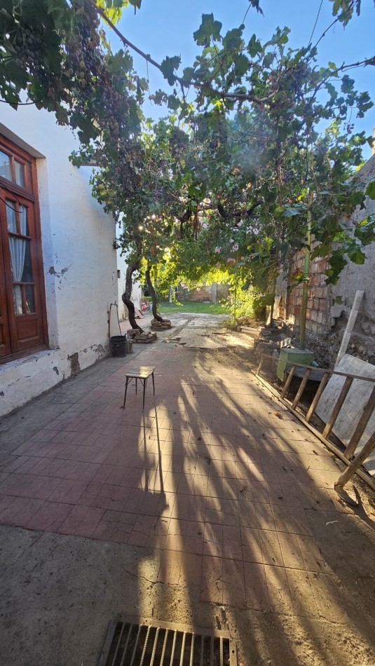 Vendo propiedad centrica Sobre Avenida Moreno y Rivadavia 400 m² Local y casaSan Rafael
