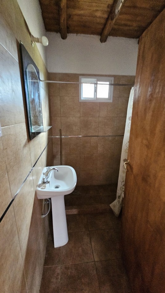 Vendo complejo trabajando de Casa + 3 cabañas en 2.48 hectareas. Rama Caida. San Rafael