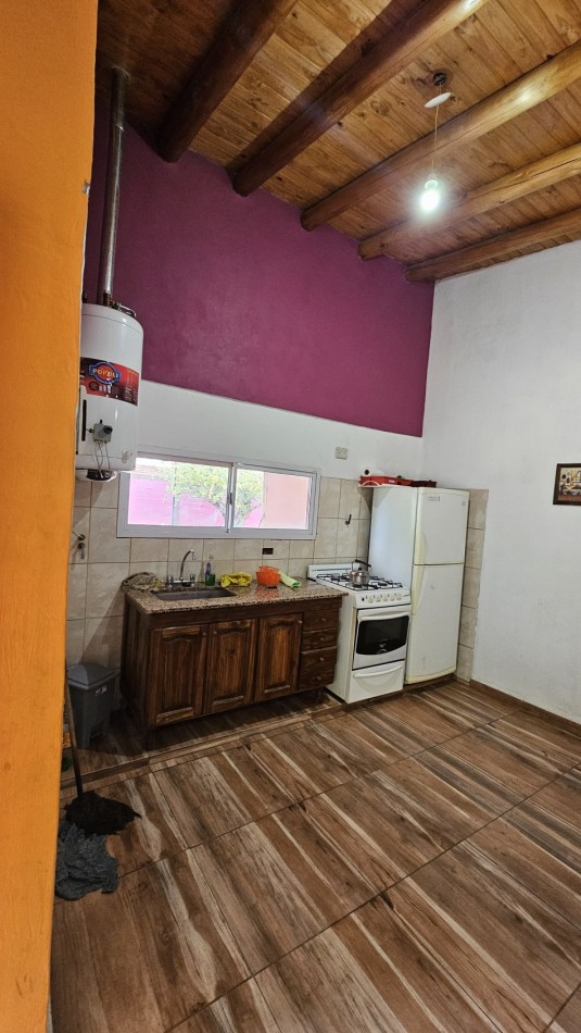 Vendo complejo trabajando de Casa + 3 cabañas en 2.48 hectareas. Rama Caida. San Rafael