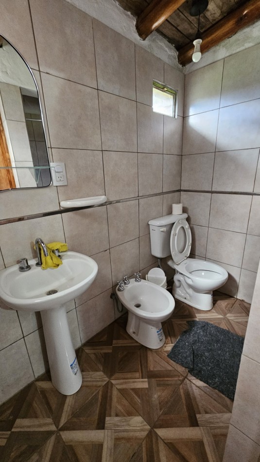 Vendo complejo trabajando de Casa + 3 cabañas en 2.48 hectareas. Rama Caida. San Rafael