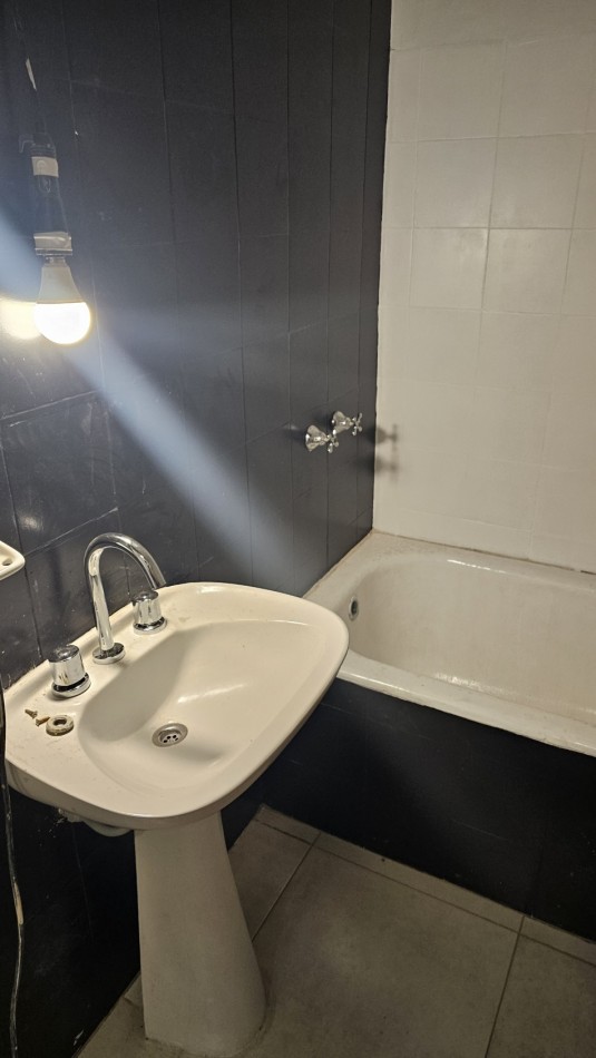 Vendo Departamento + local pleno centro a 3 cuadras de la plaza de San Rafael