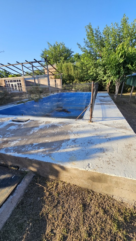 Vendo Casa Amplia con Pileta en Rama Caida - Excelente Ubicacion. San Rafael. Escritura.