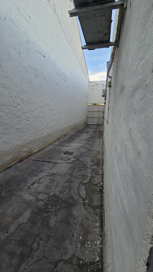 Vendo Local comercial sobre Avenida Mitre en San Rafael