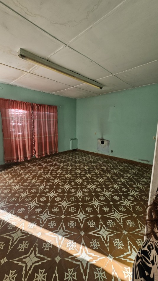 ¡Oportunidad unica! Casa amplia con gran terreno y excelente ubicacion. APTA Credito. San Rafael