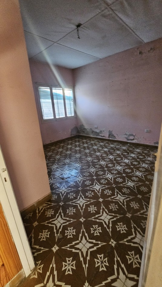 ¡Oportunidad unica! Casa amplia con gran terreno y excelente ubicacion. APTA Credito. San Rafael