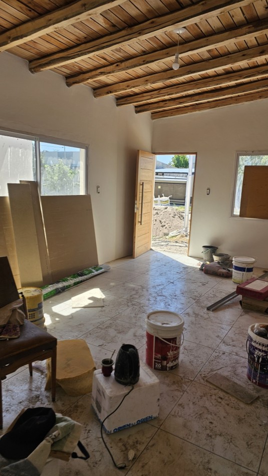 Oportunidad CASA nueva a Estrenar permuto San Rafael
