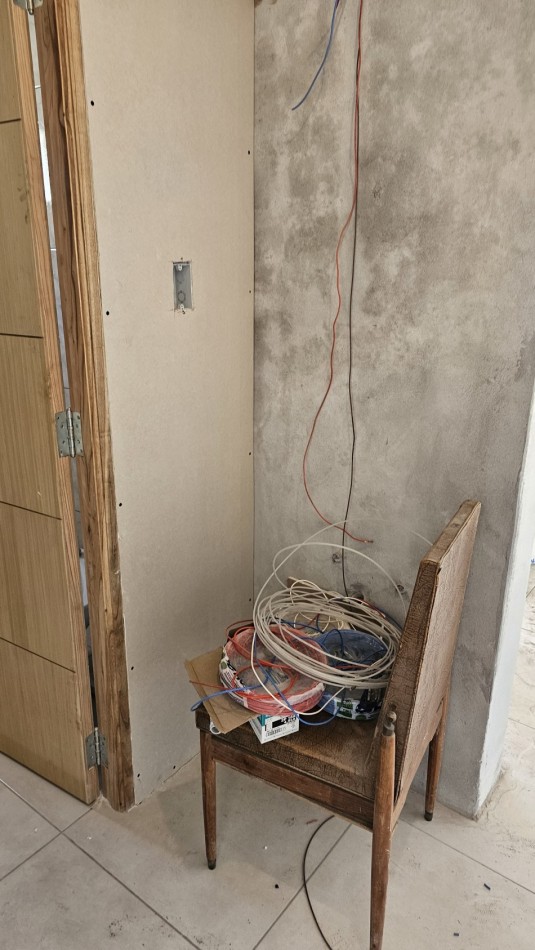 Oportunidad CASA nueva a Estrenar permuto San Rafael