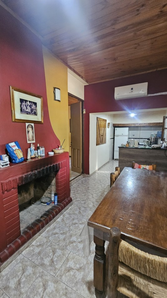 Vendo propiedad tipo casa quinta tipo colonial parque de 3000 m² cercana a San Rafael.