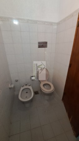 5 propiedades 390 m² en venta sobre Pueyrredom San Rafael casa+ 2 duplex+ depto+ galpon.