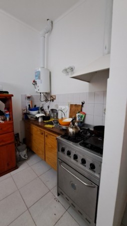 Casa impecable en B° Americasa en San Rafael. Cuenta con 2 Dormitorios