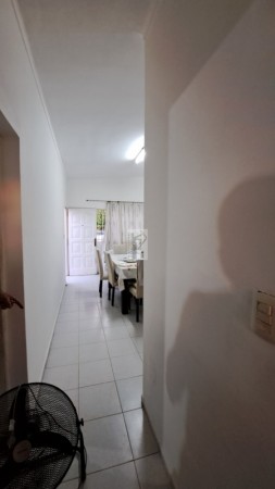 Casa impecable en B° Americasa en San Rafael. Cuenta con 2 Dormitorios