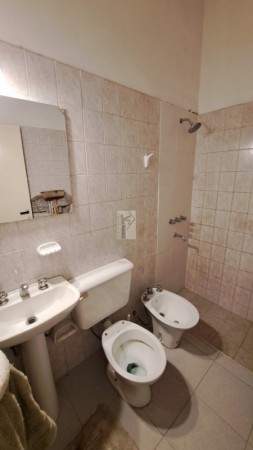 Casa impecable en B° Americasa en San Rafael. Cuenta con 2 Dormitorios